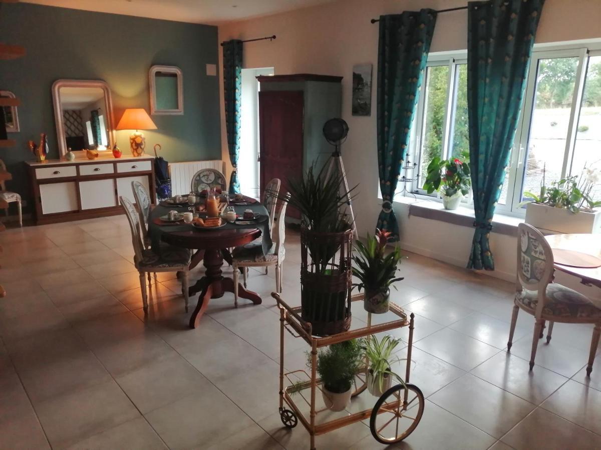 Le Douetaux Chambres D'Hotes La Baussaine Екстериор снимка